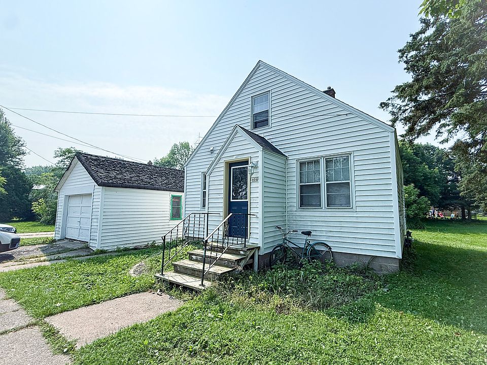 1st image of 406 W Main St