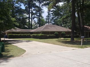 520 Lotus Dr N, Mandeville, LA 70471