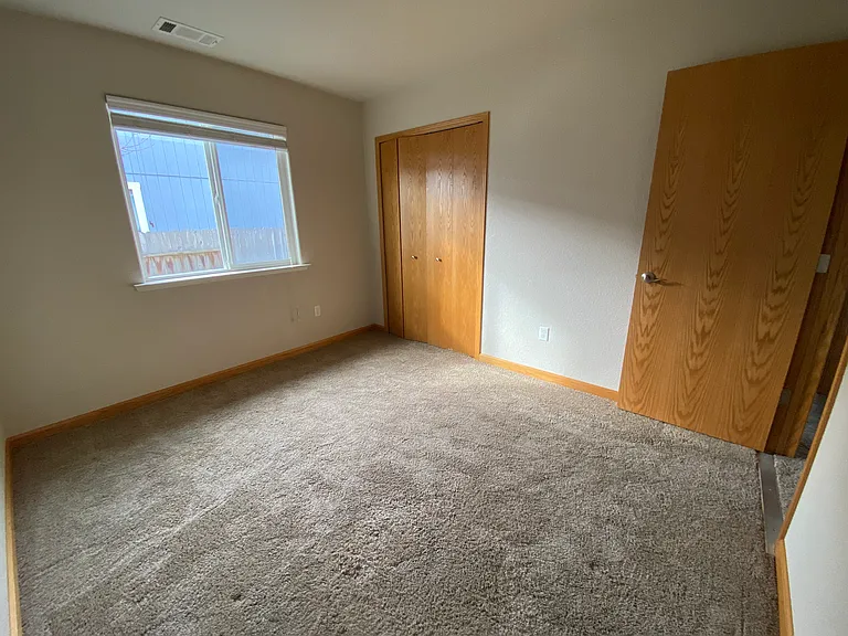 1950 Elmwood Pl — Photo 10