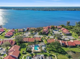 3504 SE Sandpiper Cir, Port Saint Lucie, FL 34952