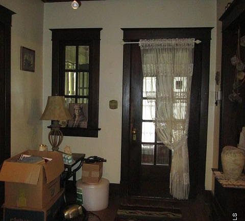 4th image of 1017 Fairmount Blvd