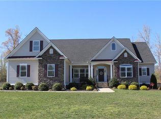 9109 Officer Ln, Ashland, VA 23005