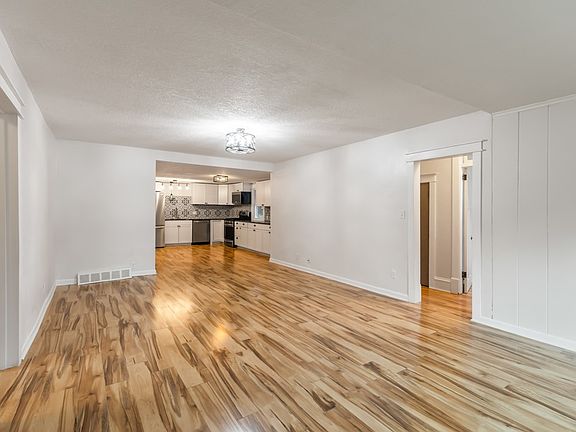 5th image of 307 W Clinton Ave