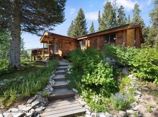 6740 W Lupine Trl, Wilson, WY 83014