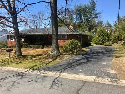 8 Fordham Rd, Wilkes Barre, PA, 18702