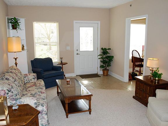 4th image of 6042 E Fieldstone Hills Dr SE Unit 6