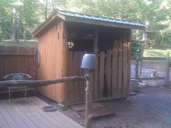 5th image of 40 Goldenrod Dr