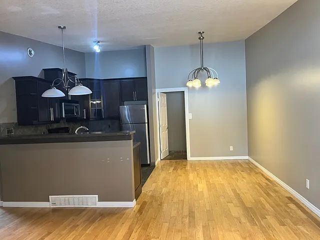 366 Boundary Ave N #1 — Photo 9