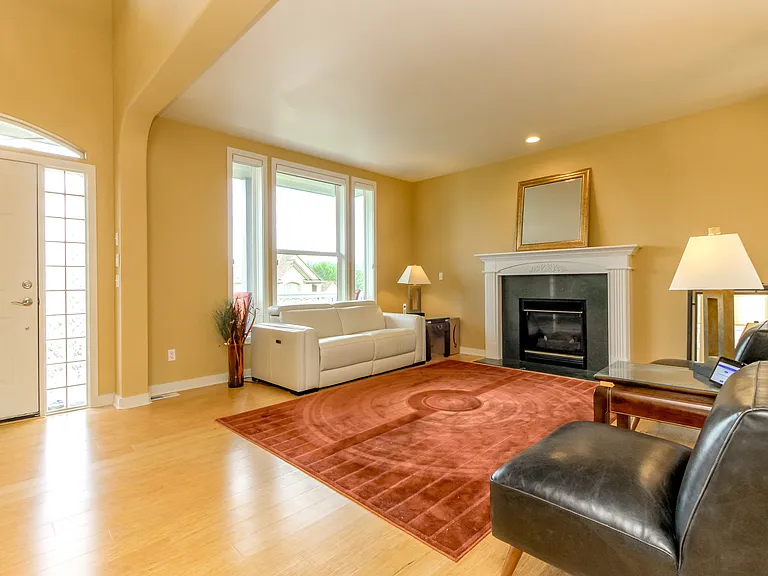 3904 53rd St NE — Photo 6