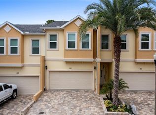 801 Grand Cypress Ct N, Tarpon Springs, FL 34689