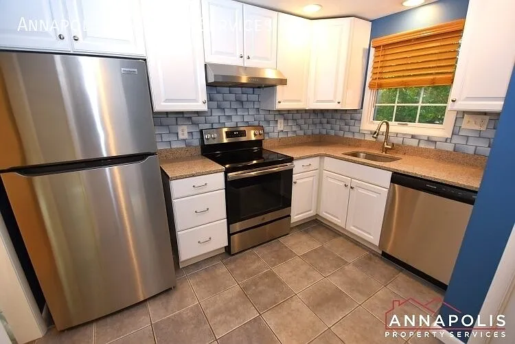 1303 old pine court — Photo 2
