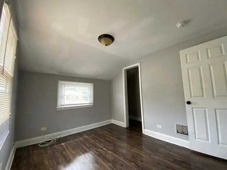 9842 S Calhoun Ave — Photo 6