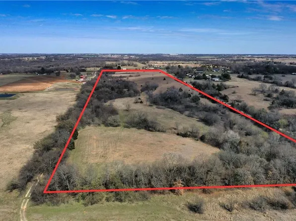 Canton Dr, Marietta, OK 73448