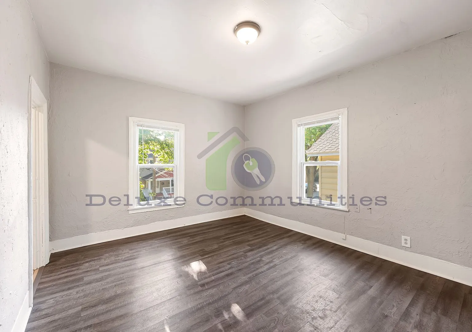 155 National Ave NW — Photo 4