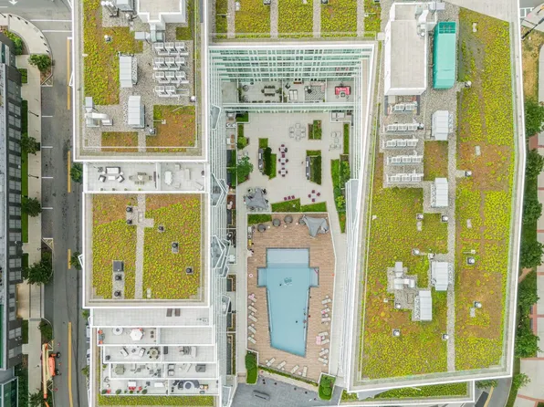 800 Avenue At Port Imperial image 37 of 41