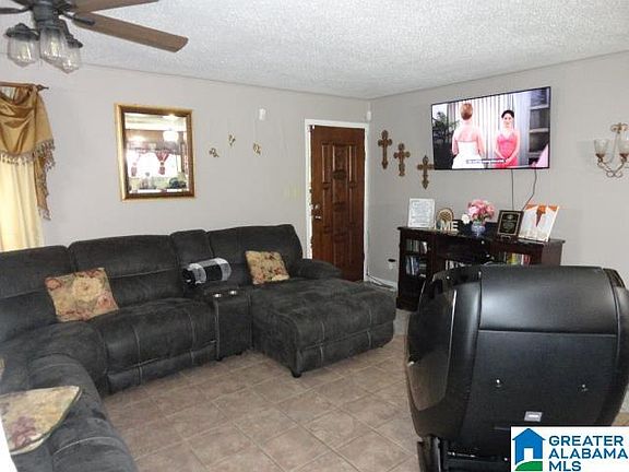 2nd image of 2996 Sartain Dr