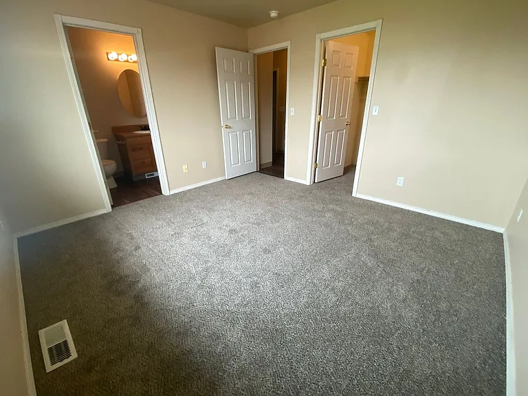 2217 N Abbey Glen Ct — Photo 16