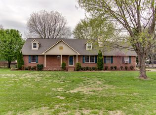 2807 Dudley Dr, Thompsons Station, TN 37179