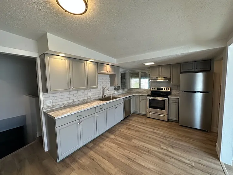 2928 W Lehi Dr — Photo 15