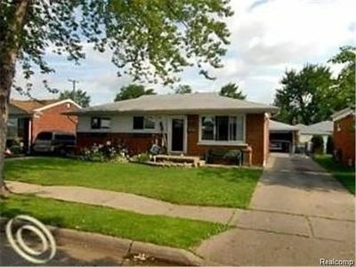 21629 Barton St, Saint Clair Shores, MI, 48081