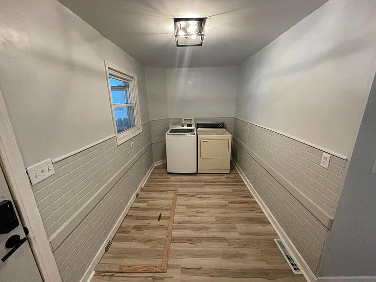 1314 Hoyt Ave — Photo 33