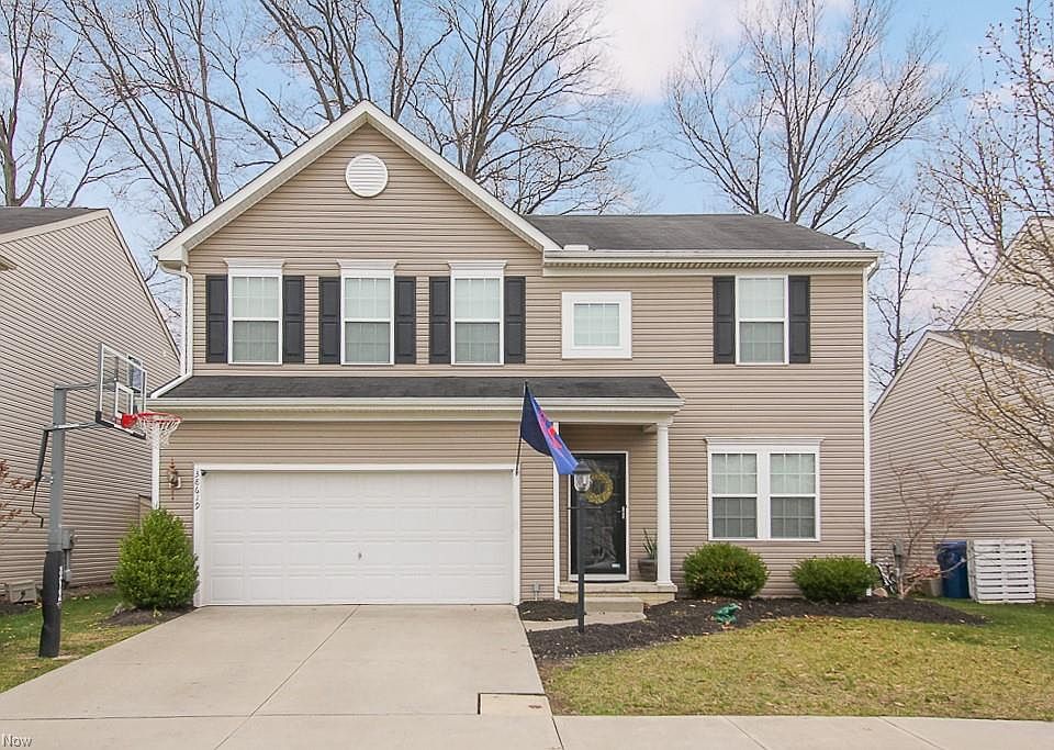 1st image of 38619 Foxglen Ave