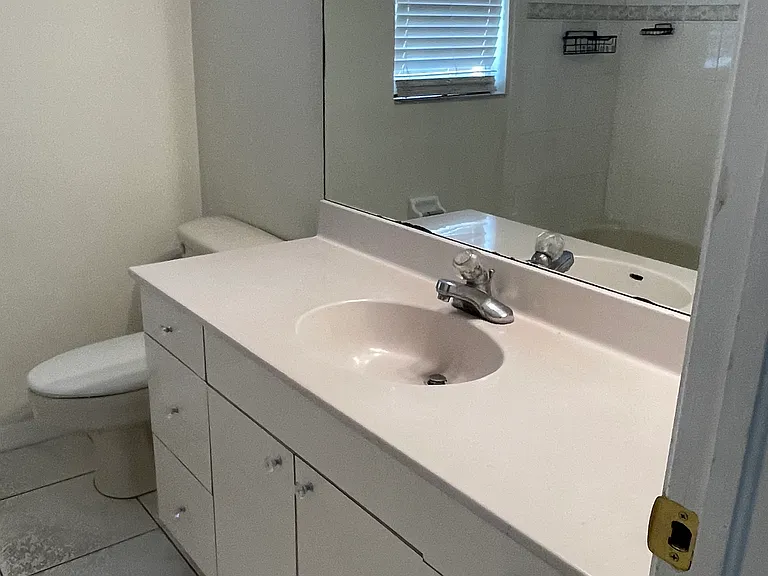 3917 Kimball Ave — Photo 9
