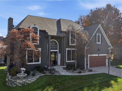 16009 Ash St, Overland Park, KS, 66085