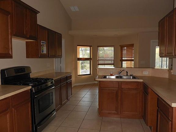 5th image of 15055 93rd St