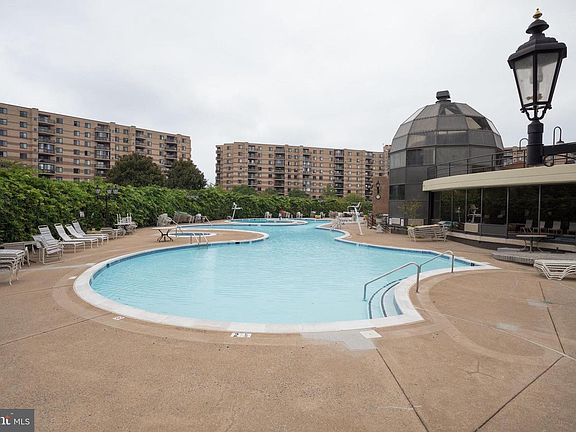 3rd image of 8340 Greensboro Dr APT 412