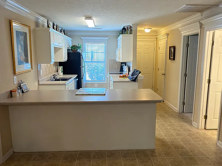 6027 Sanibel Dr — Photo 10