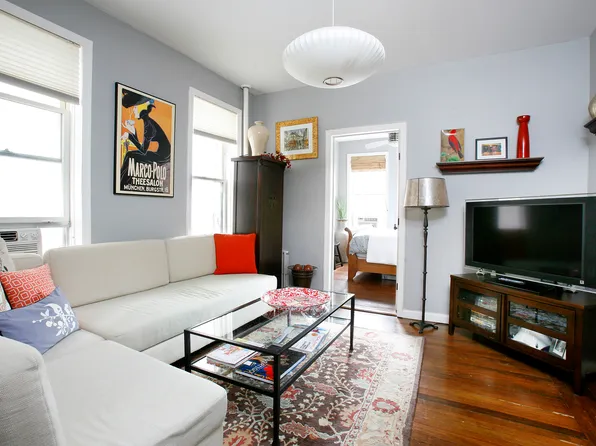 92 Perry Street image 1 of 6