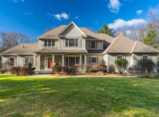 9 Laurel Ridge Rd, Southwick, MA 01077