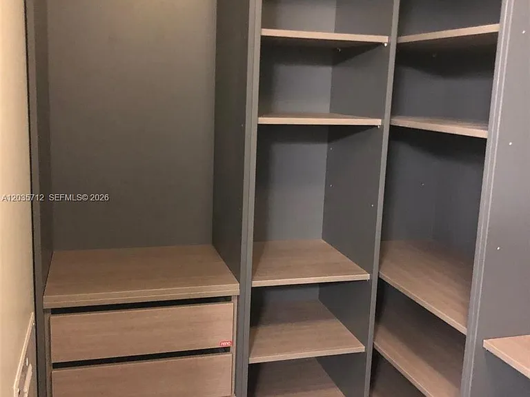 16385 Biscayne Blvd #519 — Photo 33