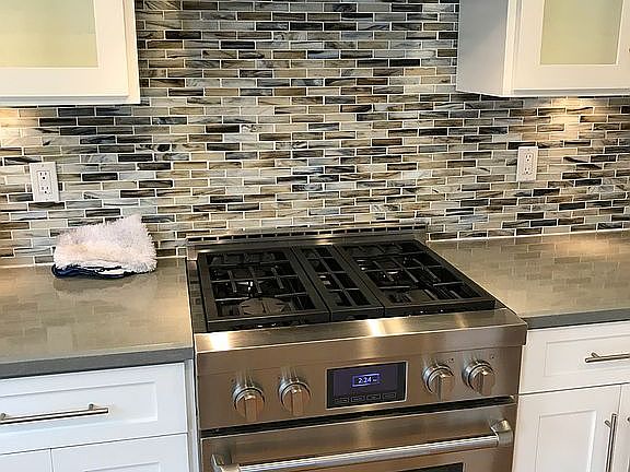 6500 BTU Jennaire Gas Range