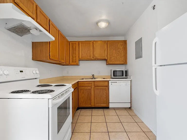 724 W 1720 N #213 — Photo 4
