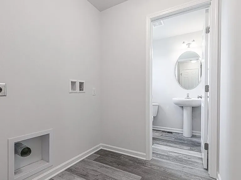 322 Valley View Cir — Photo 10