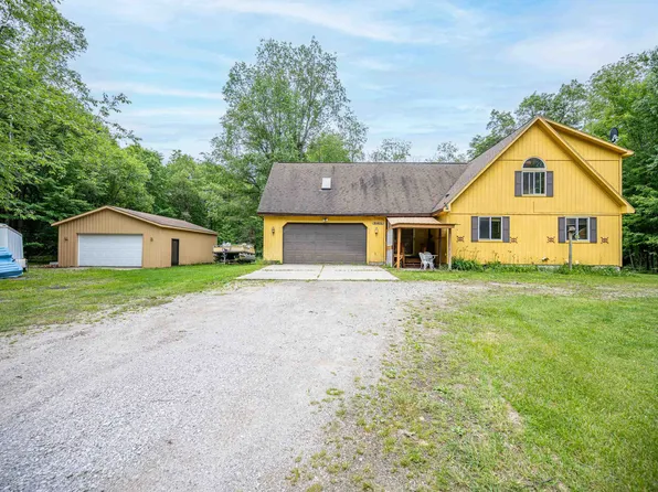 6655 Cedarhurst Dr, Lake, MI 48632