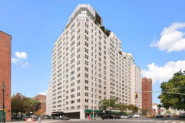 Sold by Corcoran | media 7
