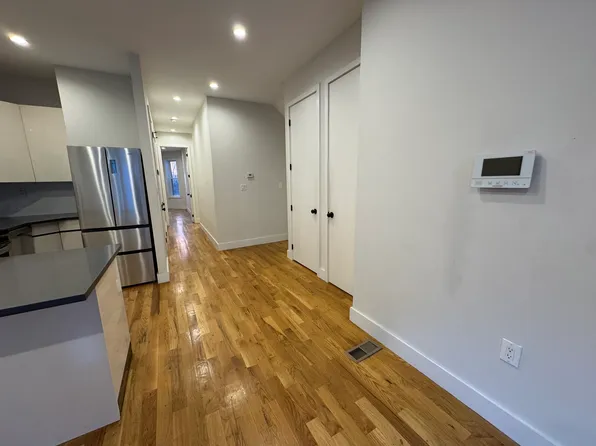 1775 Union Street image 5 of 15