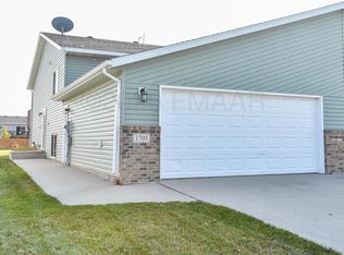 1703 41st Ave S, Moorhead, MN 56560