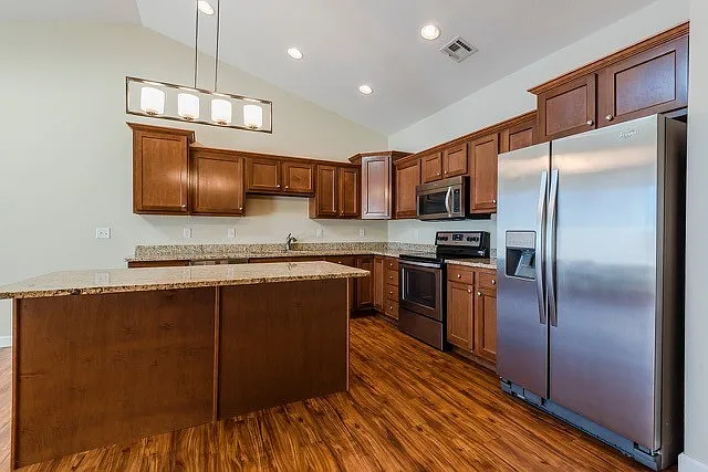 2701 Tobacco Rd #B — Photo 3