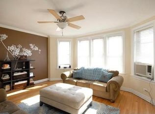 2448 W Addison St, Chicago, IL 60618