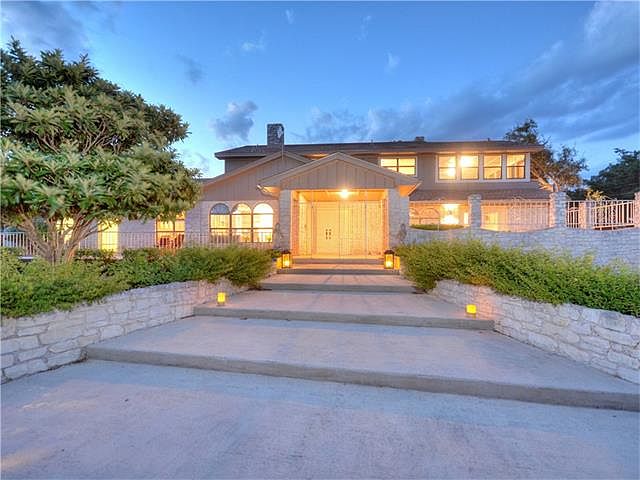 1st image of 200 River Oaks Dr