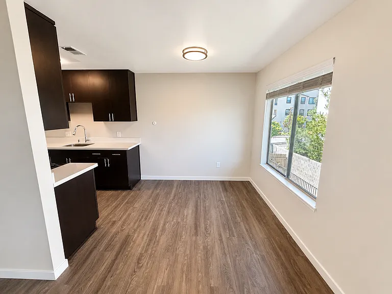 Riverbend Apartments — Photo 52