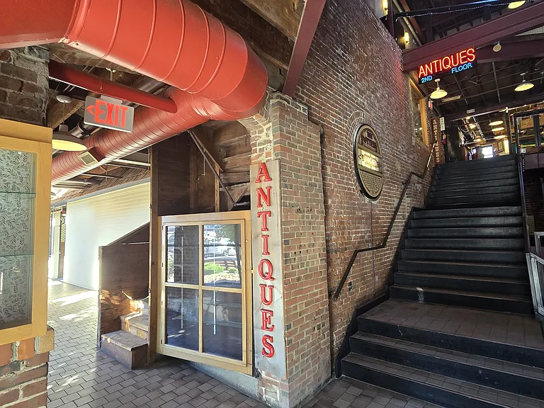 Pottery Place — Photo 1