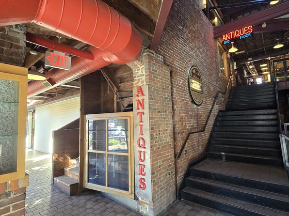 2000 Old West Main St #A8E6B9D19