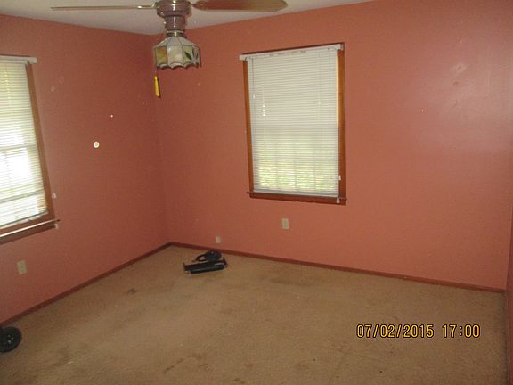 4th image of 417 Inglewood Dr