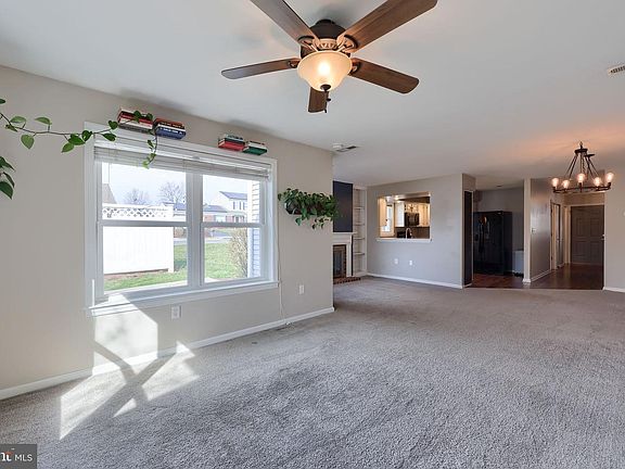 5th image of 100 Pepperton Ct