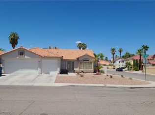 5251 Misty Morning Dr, Las Vegas, NV 89118
